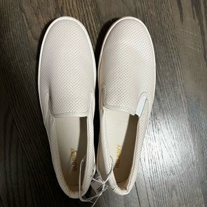 NWT- Old Navy Slip-on Sneaker